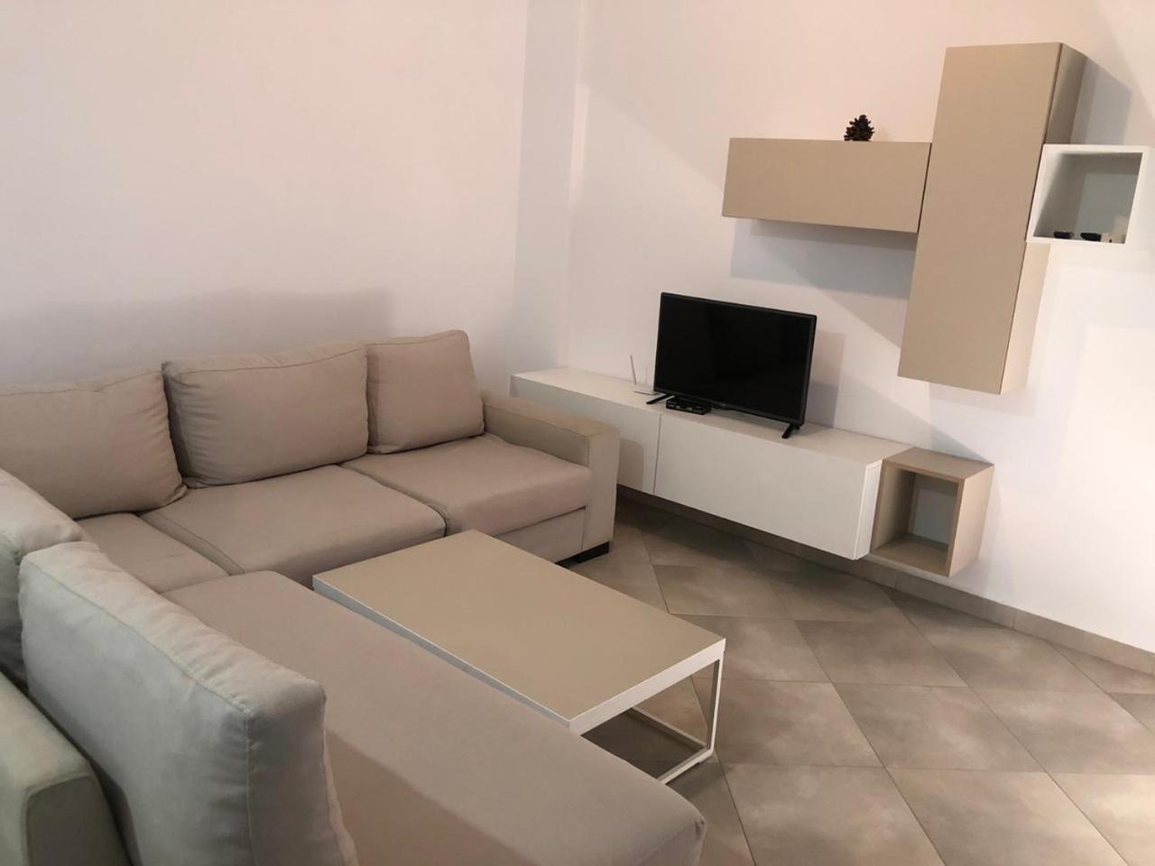 Hotel Fish Land Plazhi San Pietro المظهر الخارجي الصورة