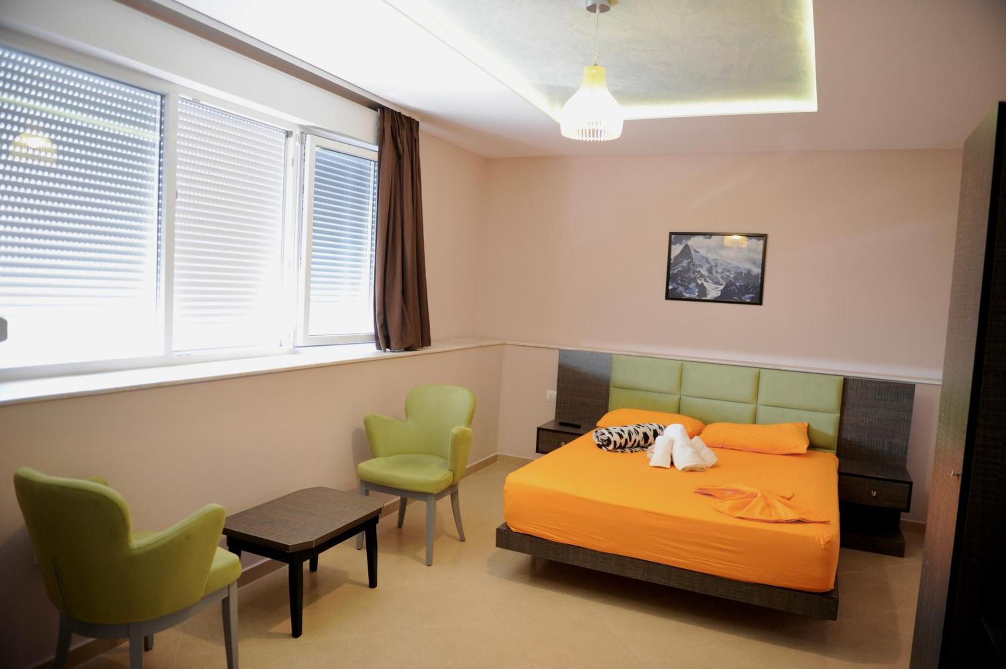 Hotel Fish Land Plazhi San Pietro المظهر الخارجي الصورة