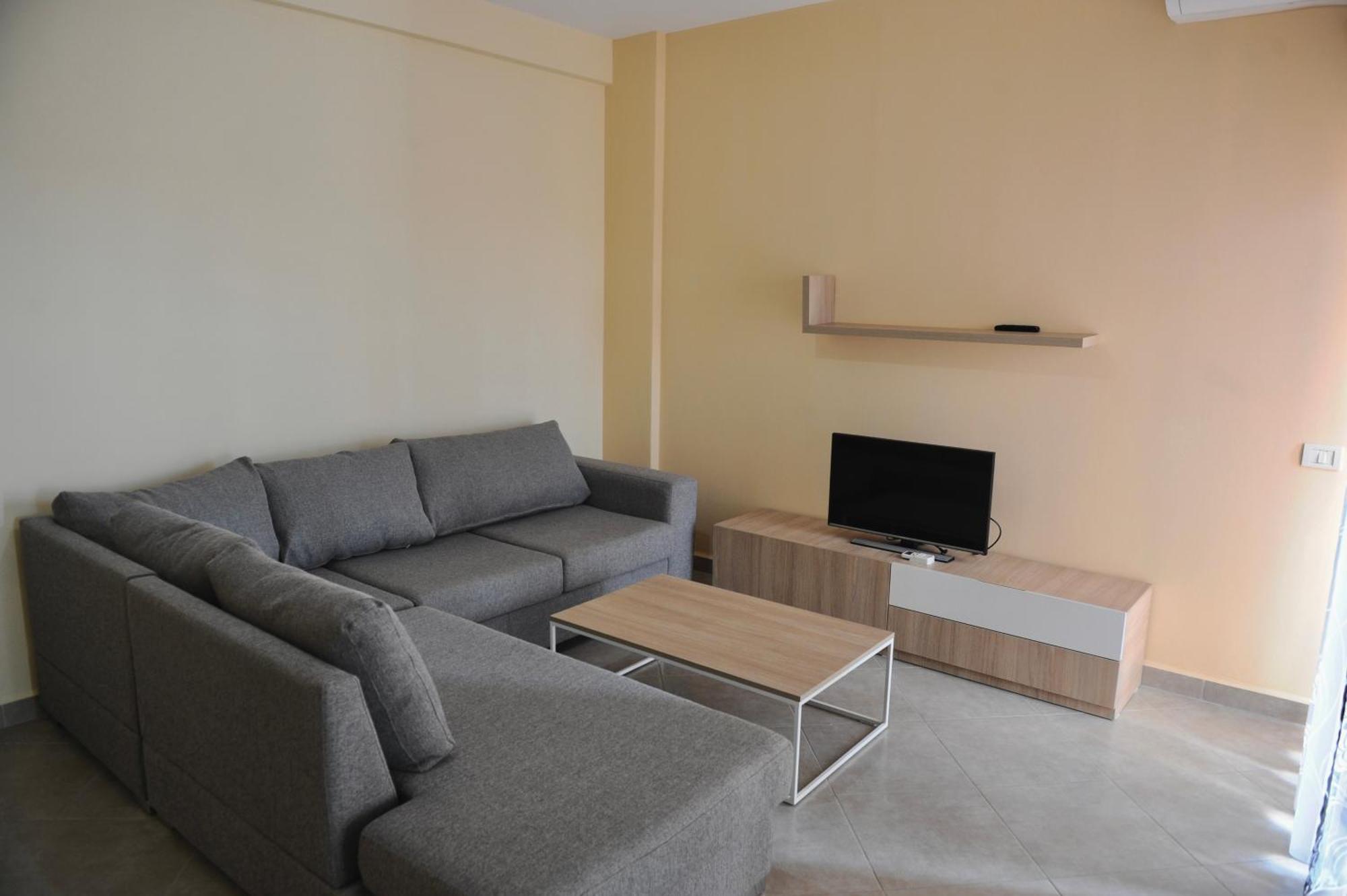 Hotel Fish Land Plazhi San Pietro المظهر الخارجي الصورة