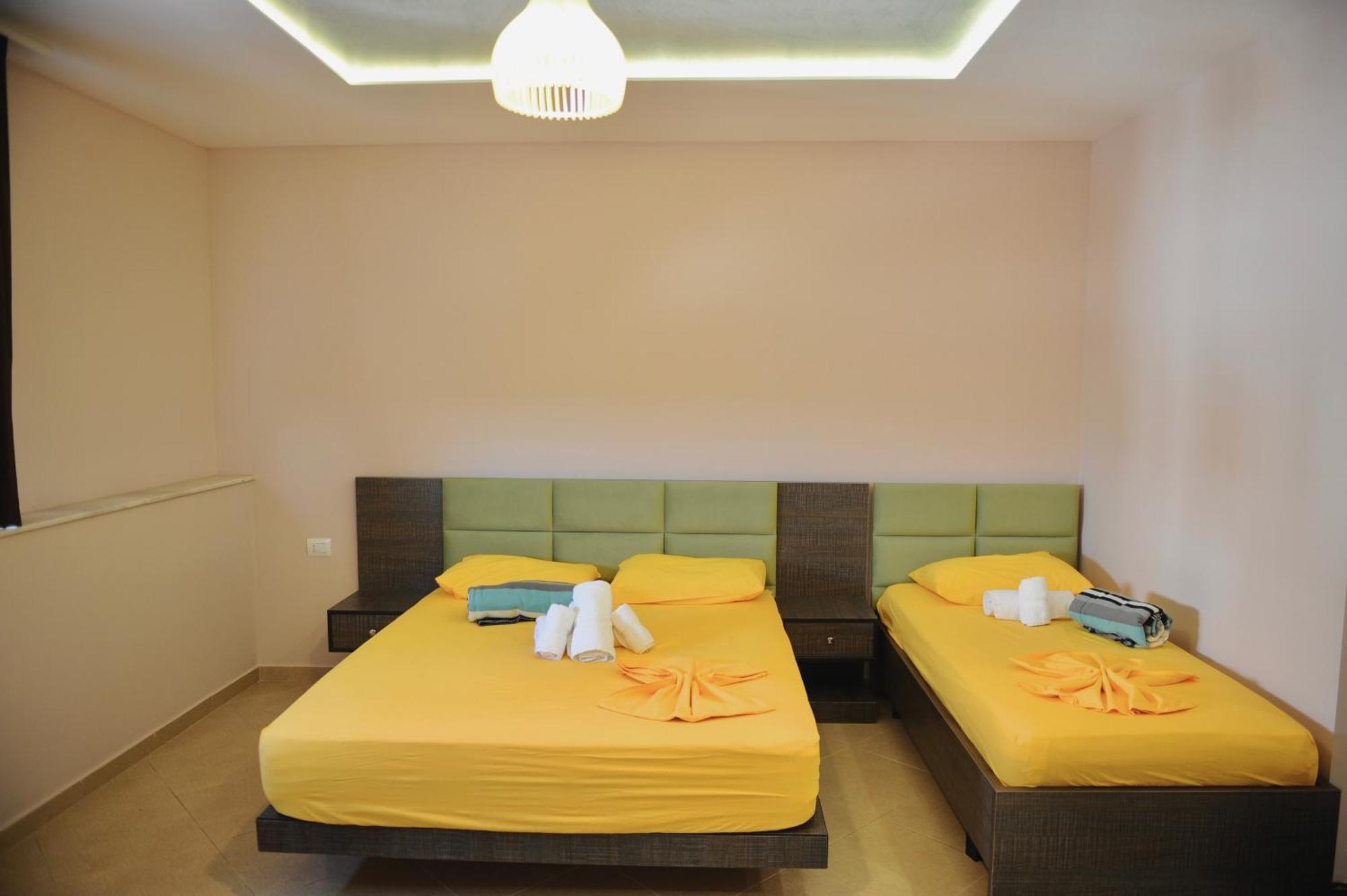 Hotel Fish Land Plazhi San Pietro المظهر الخارجي الصورة