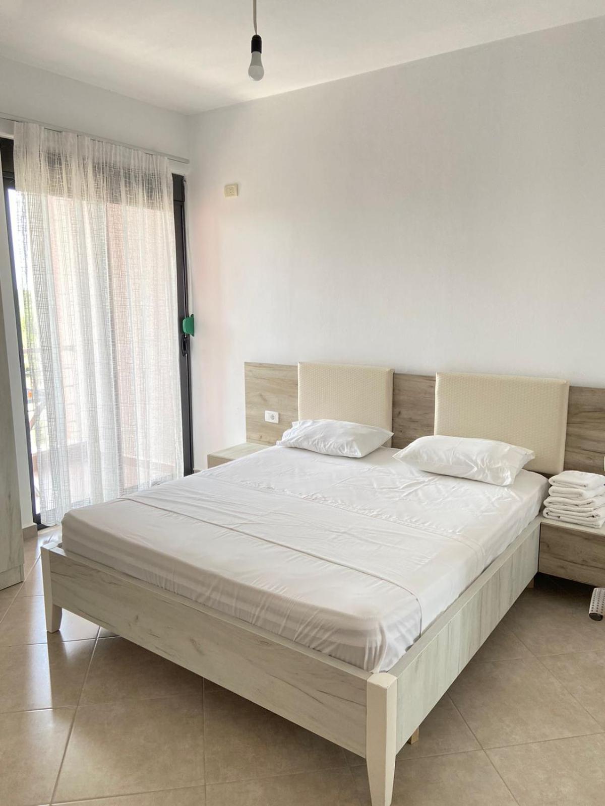 Hotel Fish Land Plazhi San Pietro المظهر الخارجي الصورة